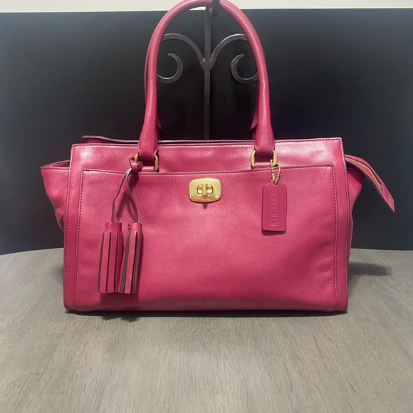 Coach Handbags - Coach Legacy Chelsea Carryall Satchel
